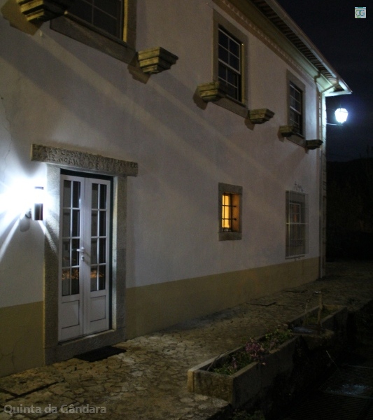 Jardim à noite